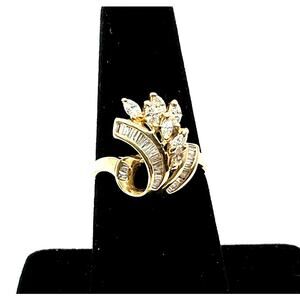 Vintage Estate 14k Yellow Gold Round Cut Diamond Ring Cluster Design .56CT/4.5g